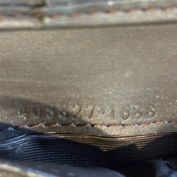 Gucci GG Supreme Logo Stripe Leather Bifold Wallet 🔥 - Picture 6 of 8